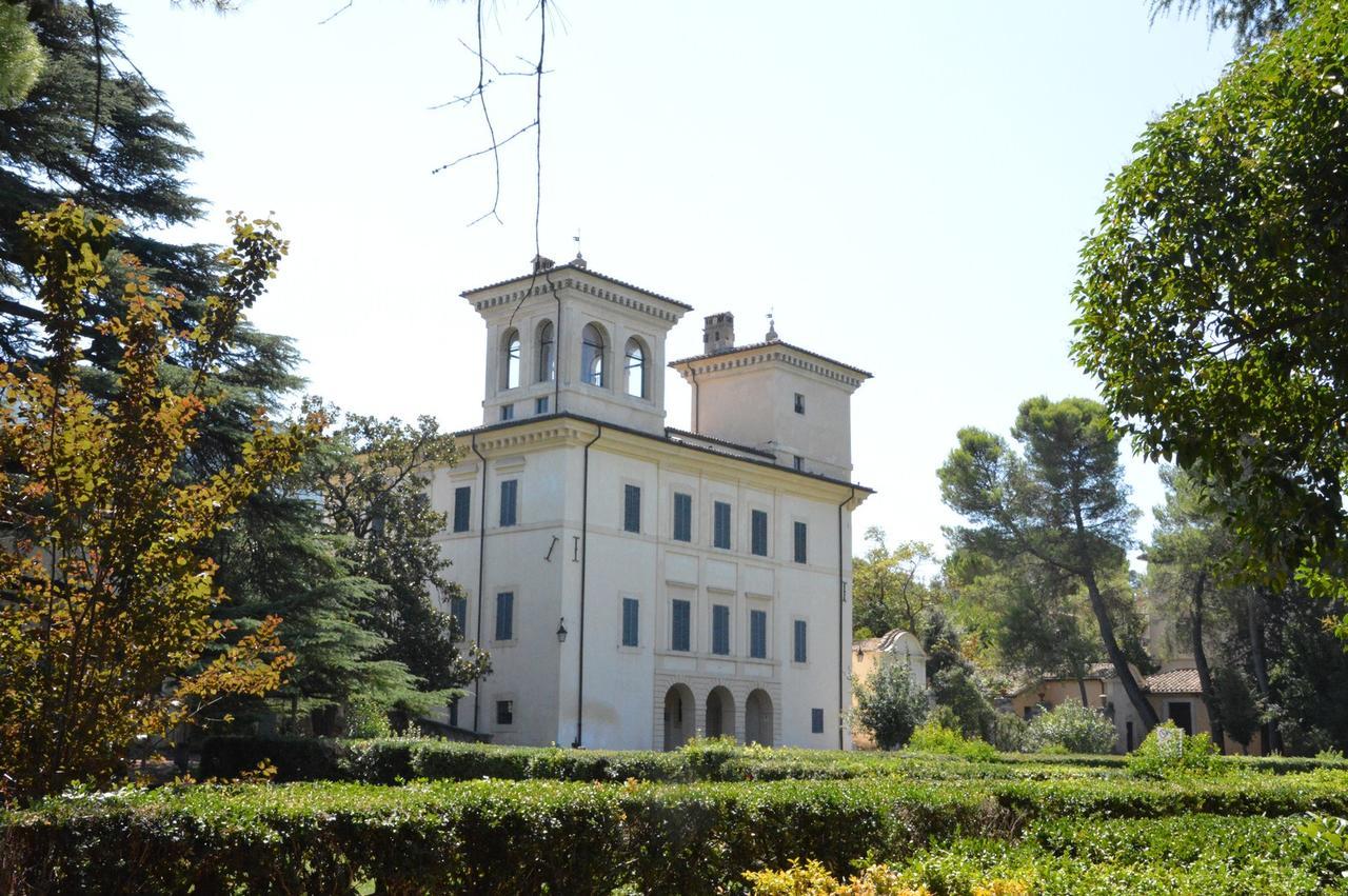 Ostello Villa Redenta Spoleto Esterno foto